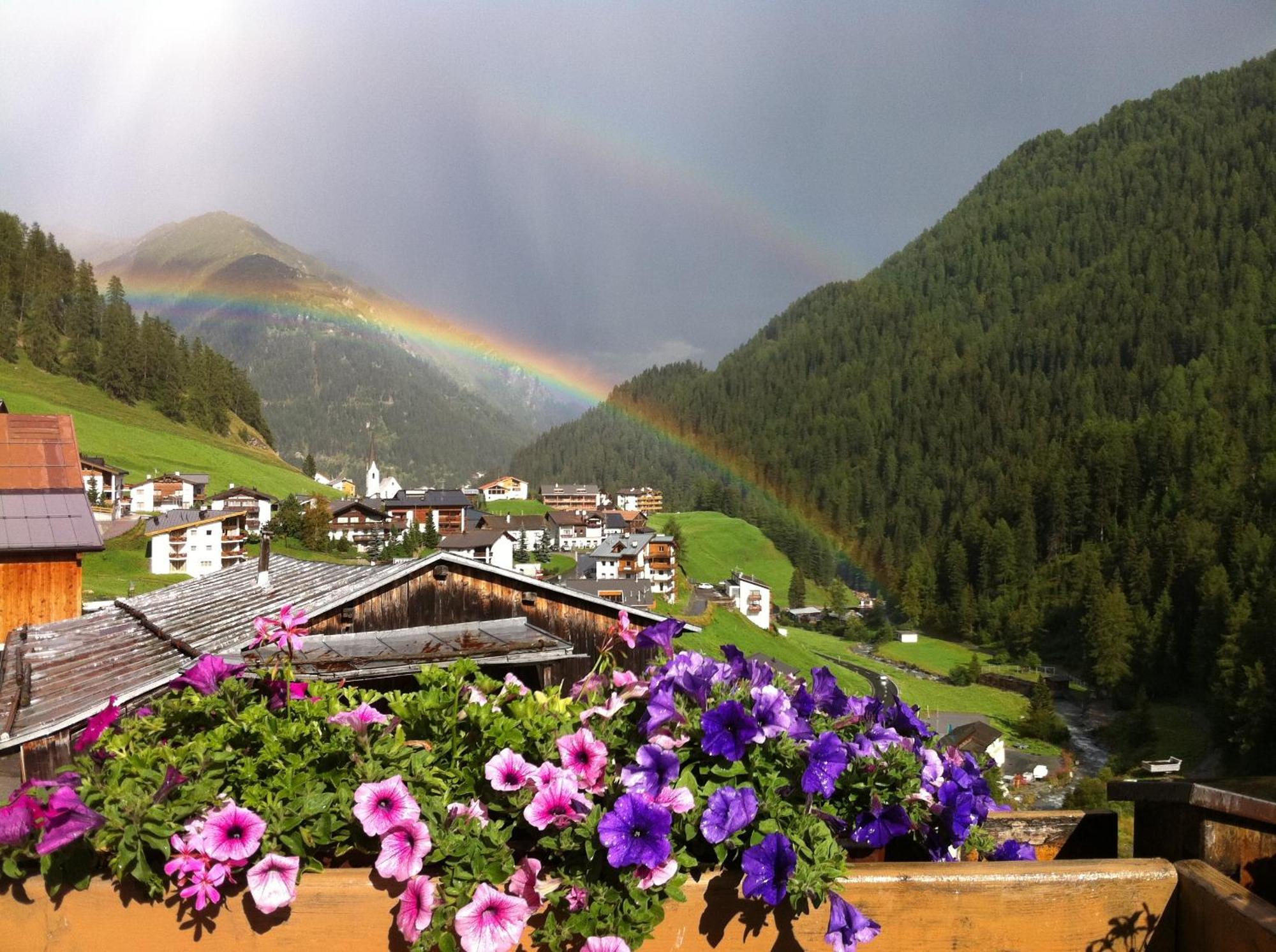 Laret Private Boutique Hotel - Adults Only Samnaun Esterno foto